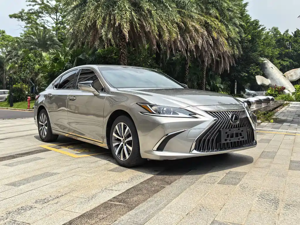 Lexus ES — миниатюра 3