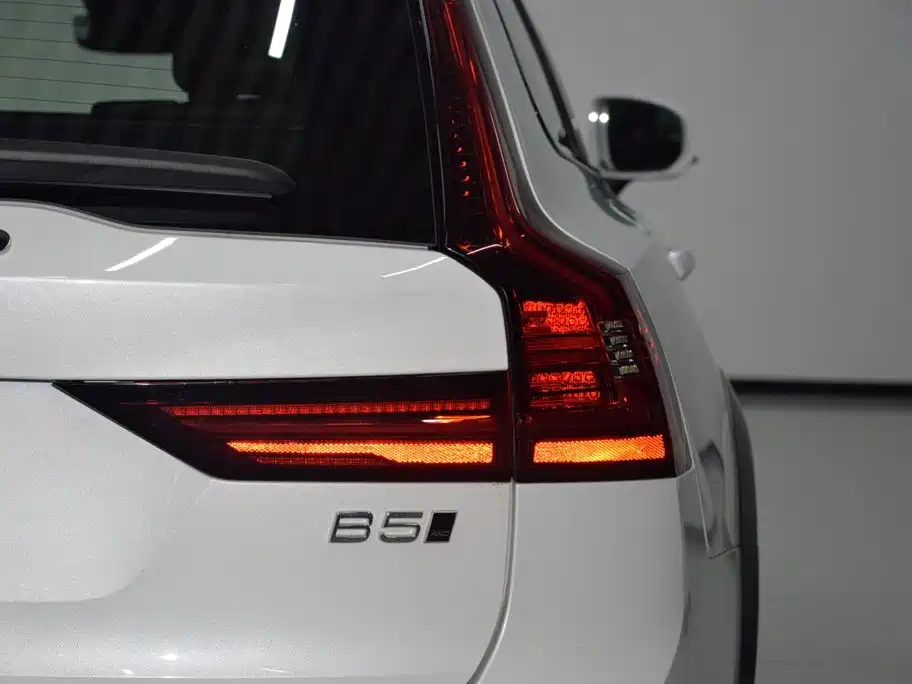 Volvo V90 — миниатюра 23