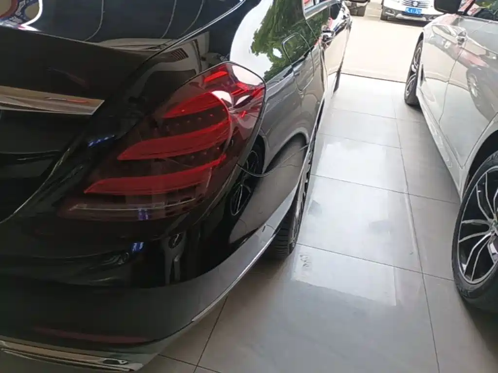 Mercedes-Benz S-Class — миниатюра 8