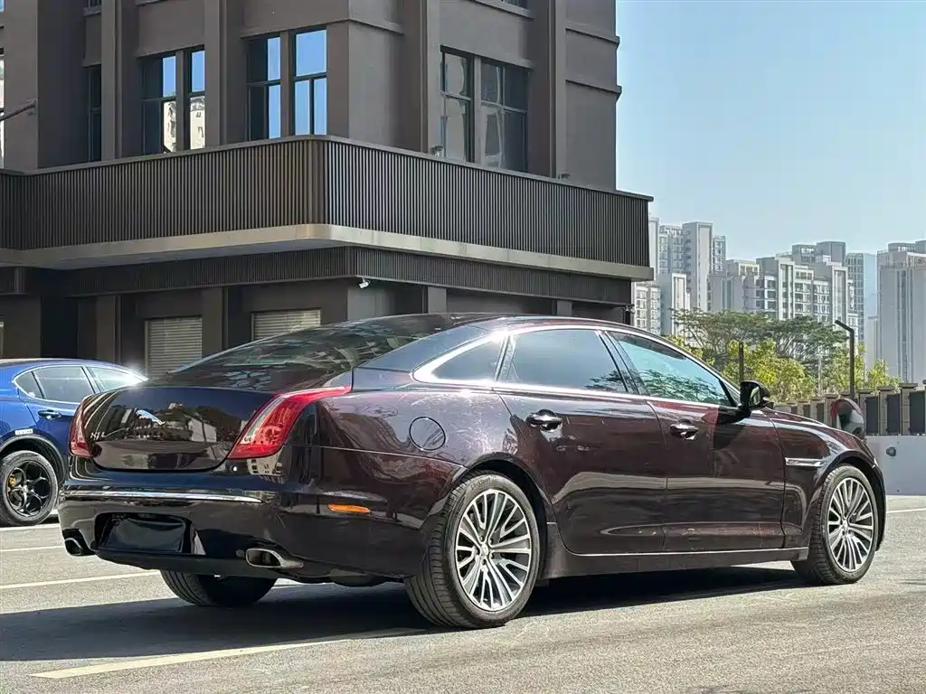 Jaguar XJ 2010 XJL 5.0