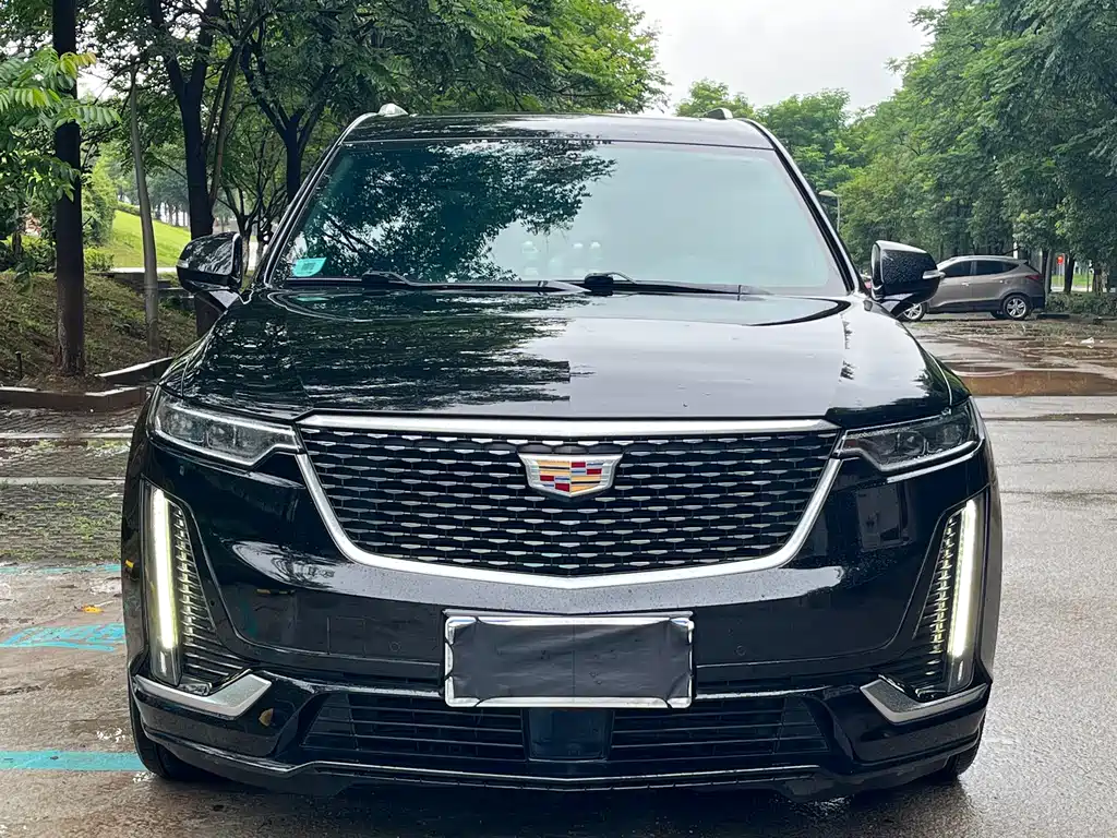 Cadillac XT6 2020 28T мест Lead