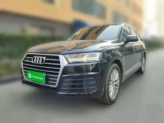 AUDI Q7 2017