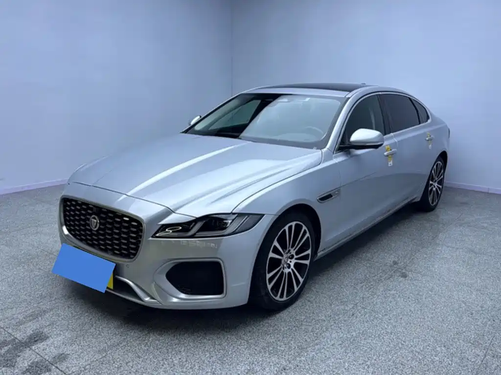 Jaguar XFL