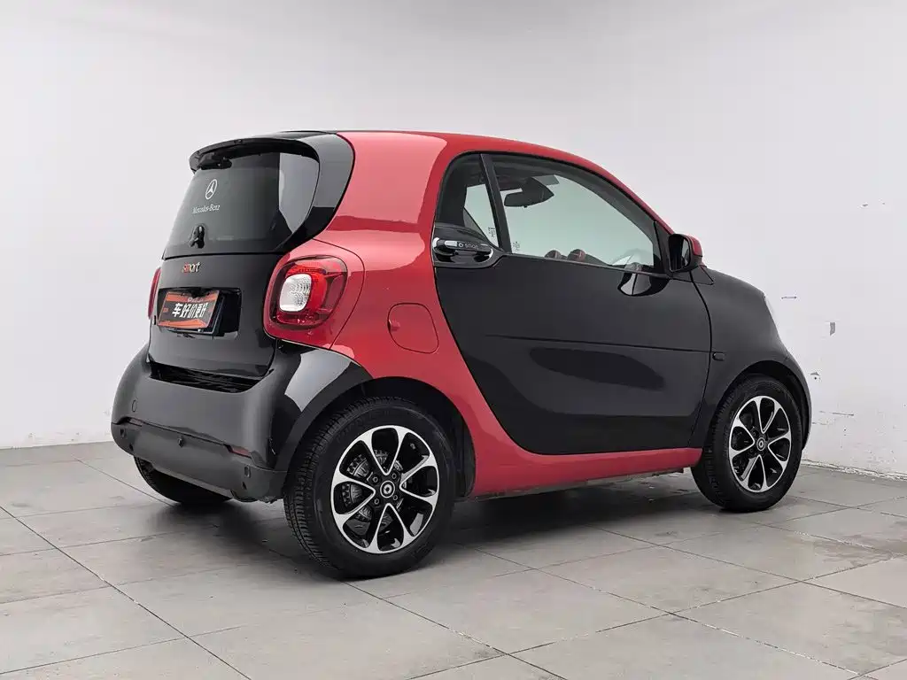 smart Smart Fortwo — миниатюра 2