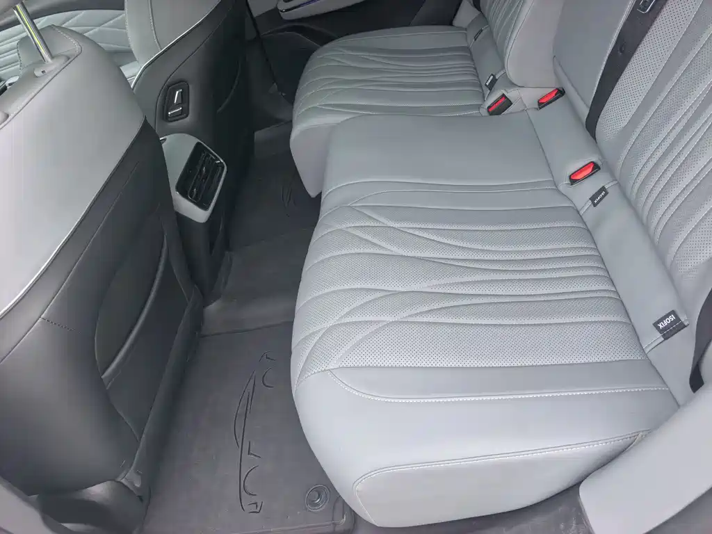 Geely Galaxy Galaxy E8 E8 2025 700km Smart Drive
