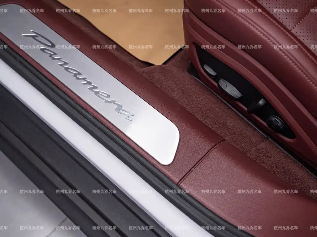 Porsche Panamera — миниатюра 28