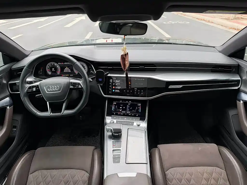Audi A7L 2022 — фото 5