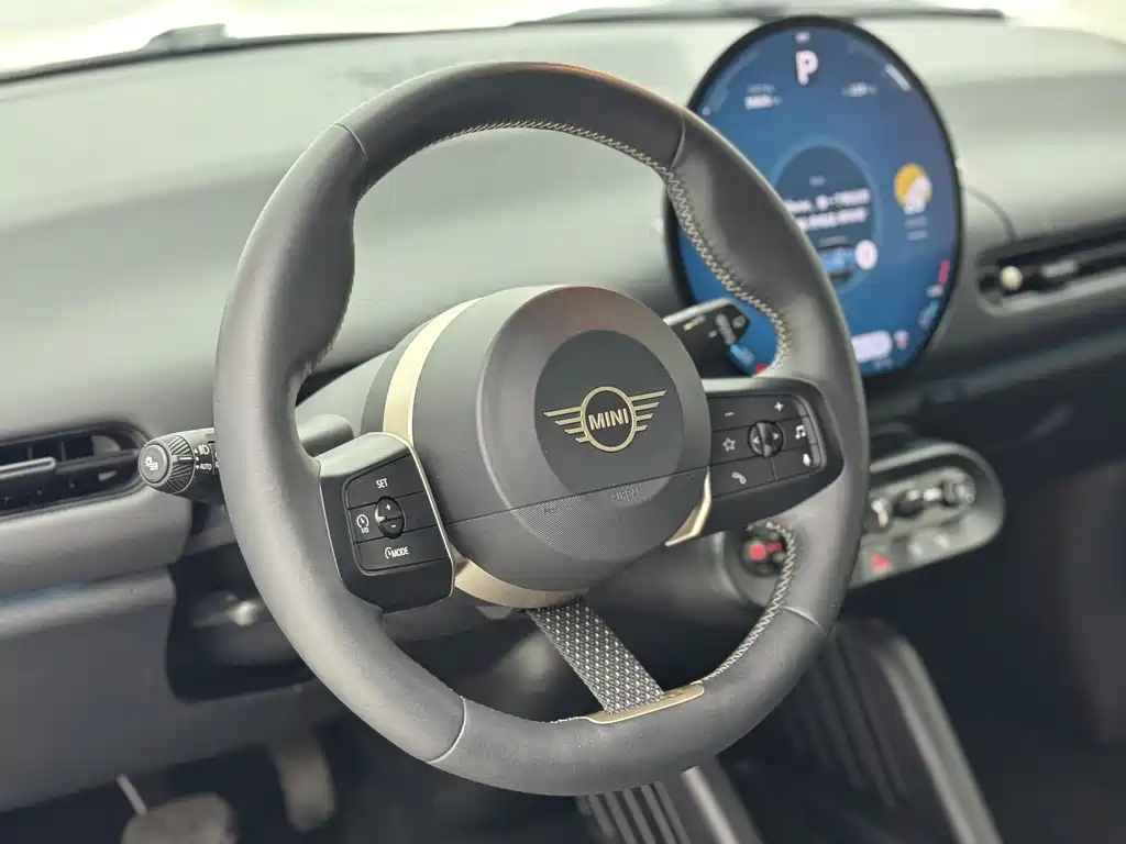 Mini COOPER 2024 456km COOPER E