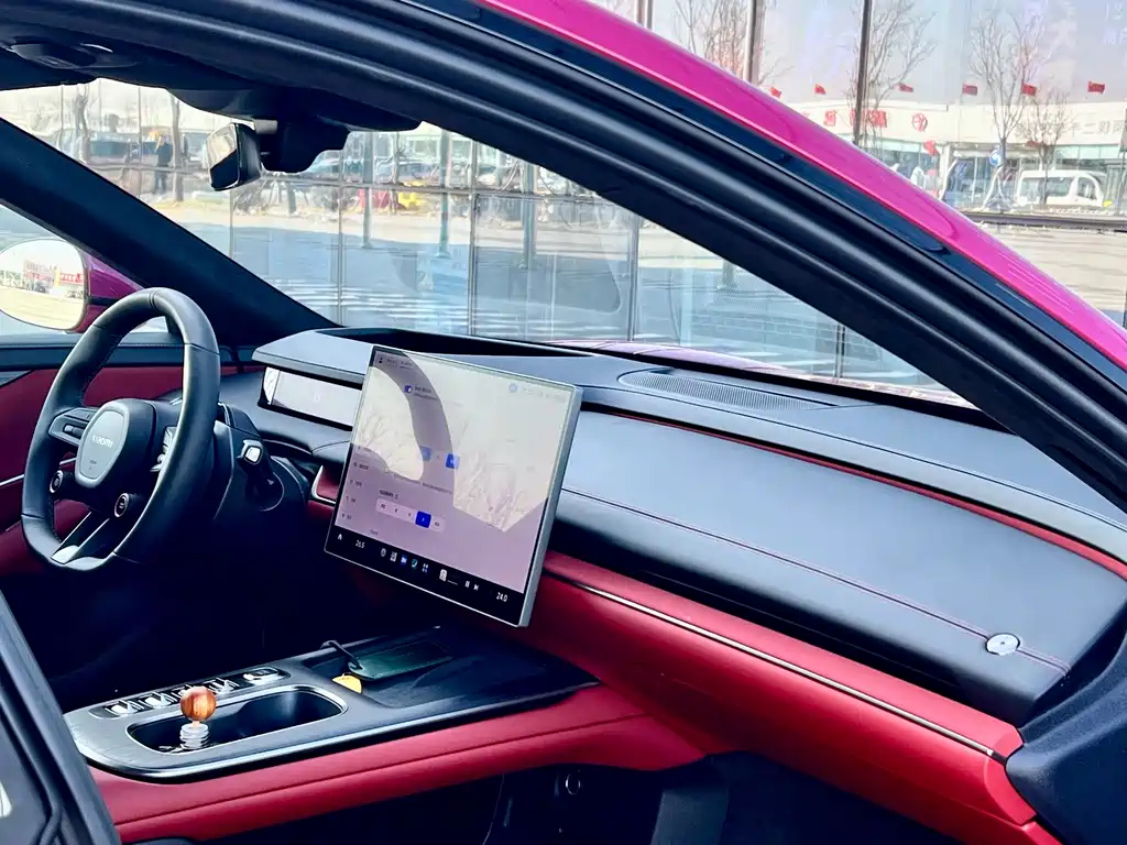 XIAOMI CAR XIAOMI SU7