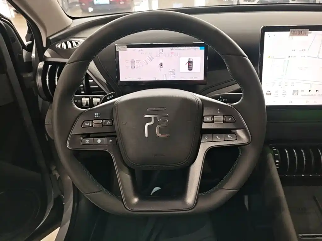BYD Yuan Plus — миниатюра 11