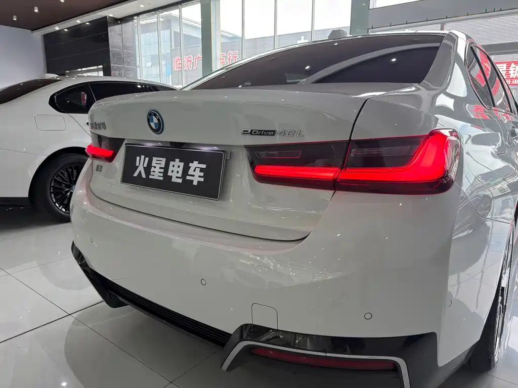 BMW i3 — миниатюра 17