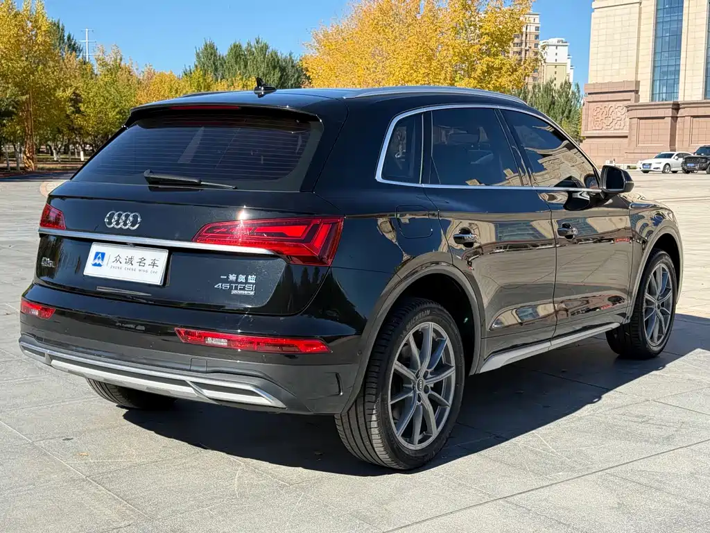 Audi Q5L — миниатюра 9