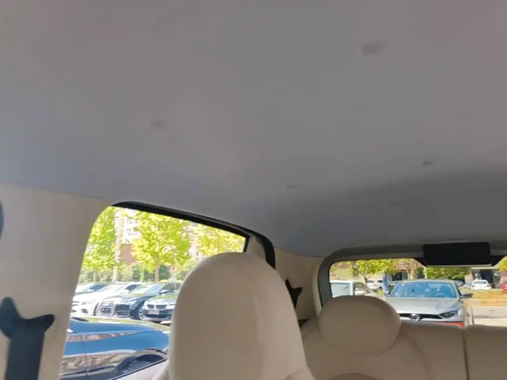 Wuling MINIEV — миниатюра 18