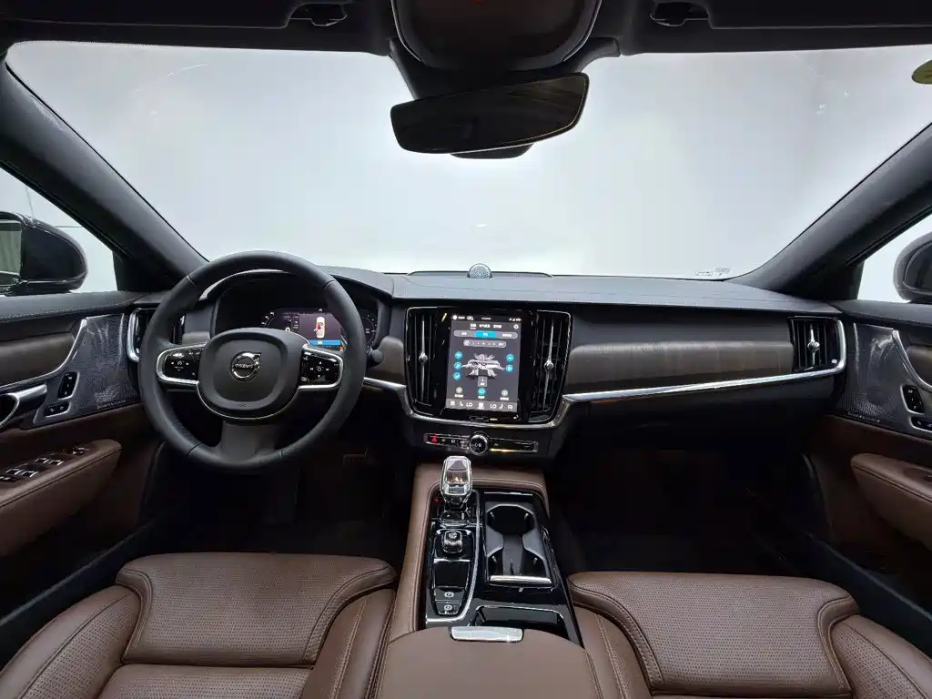 Volvo S90 PHEV — миниатюра 6