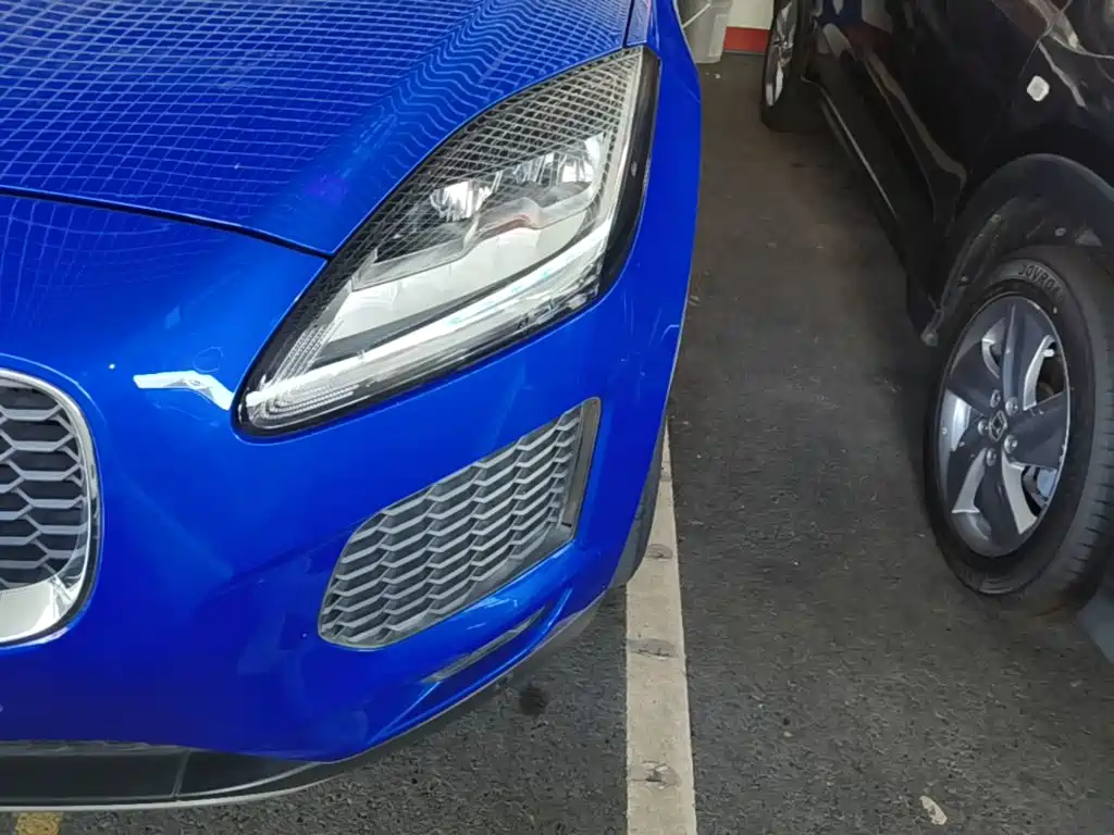 Jaguar E-PACE — миниатюра 24