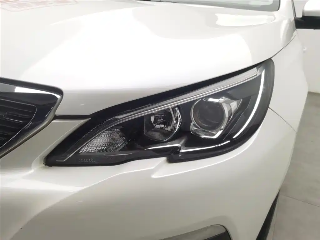 Peugeot 308 2018 1.6L AT Luxury