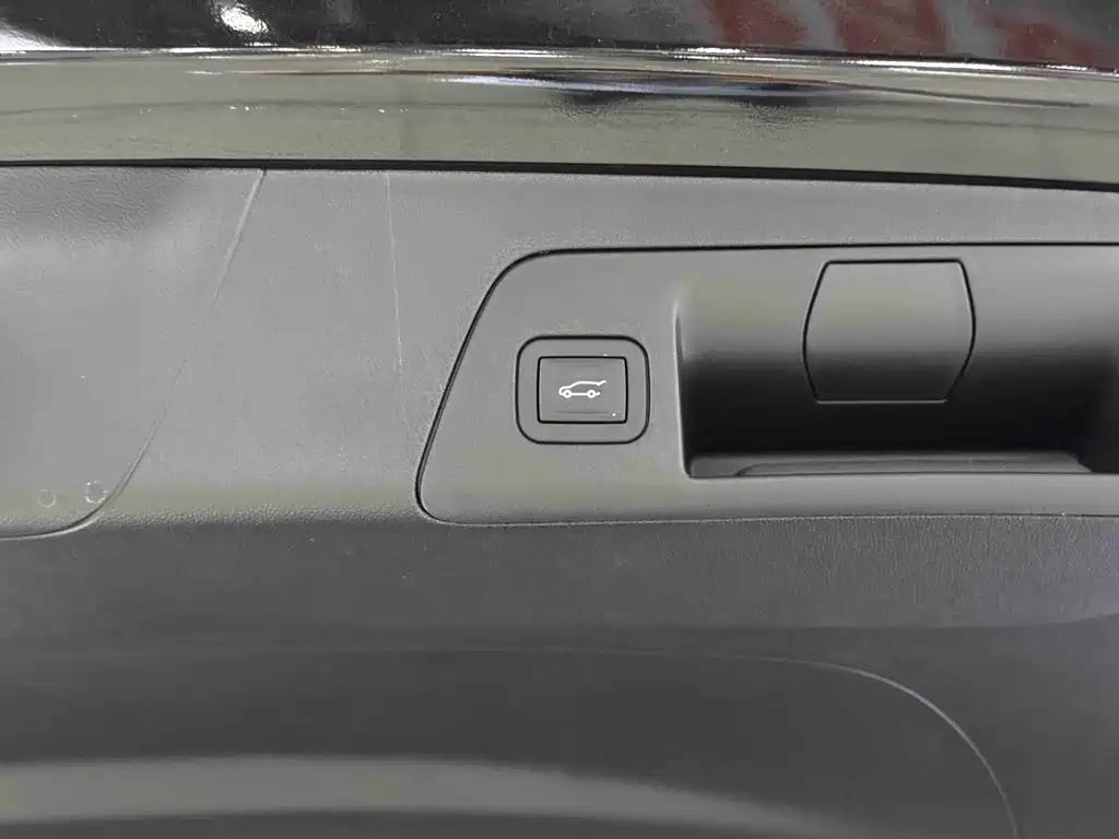 Buick Envision S — миниатюра 21