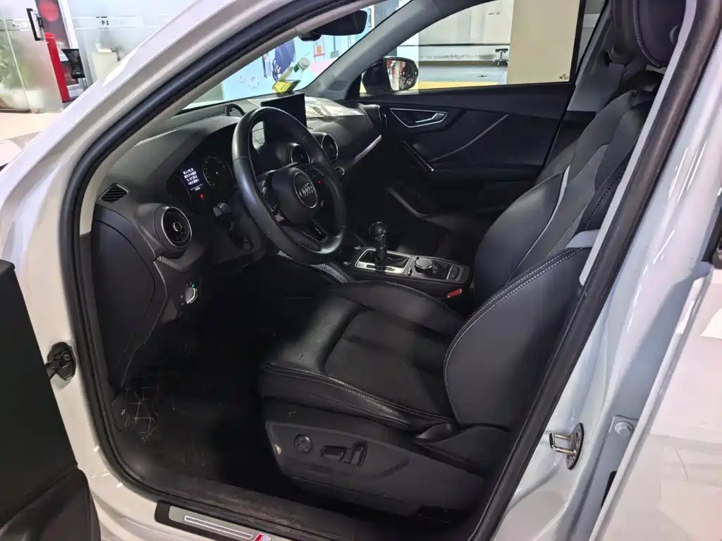Audi Q2L — миниатюра 5