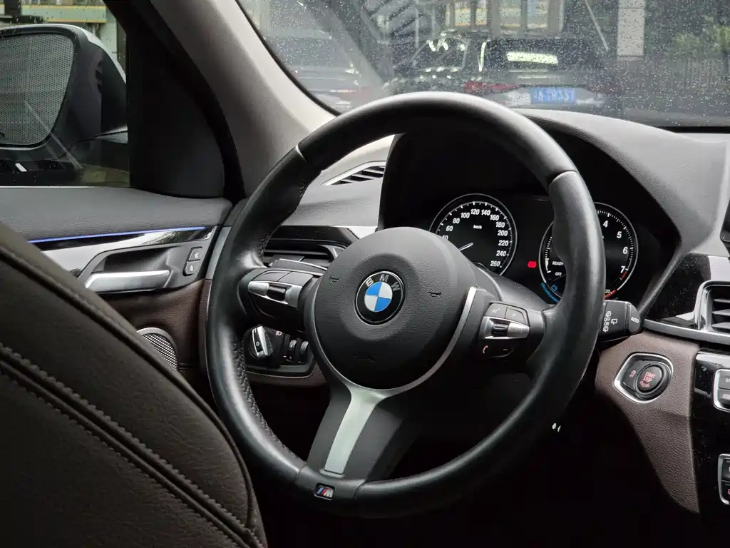 BMW X1 — миниатюра 13