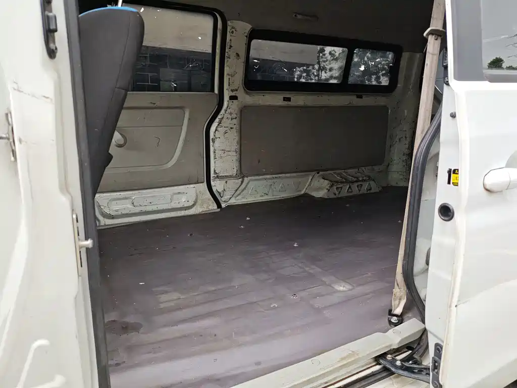 Jinbei Hiace EV — миниатюра 9