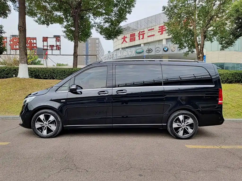 MERCEDES-BENZ V CLASS