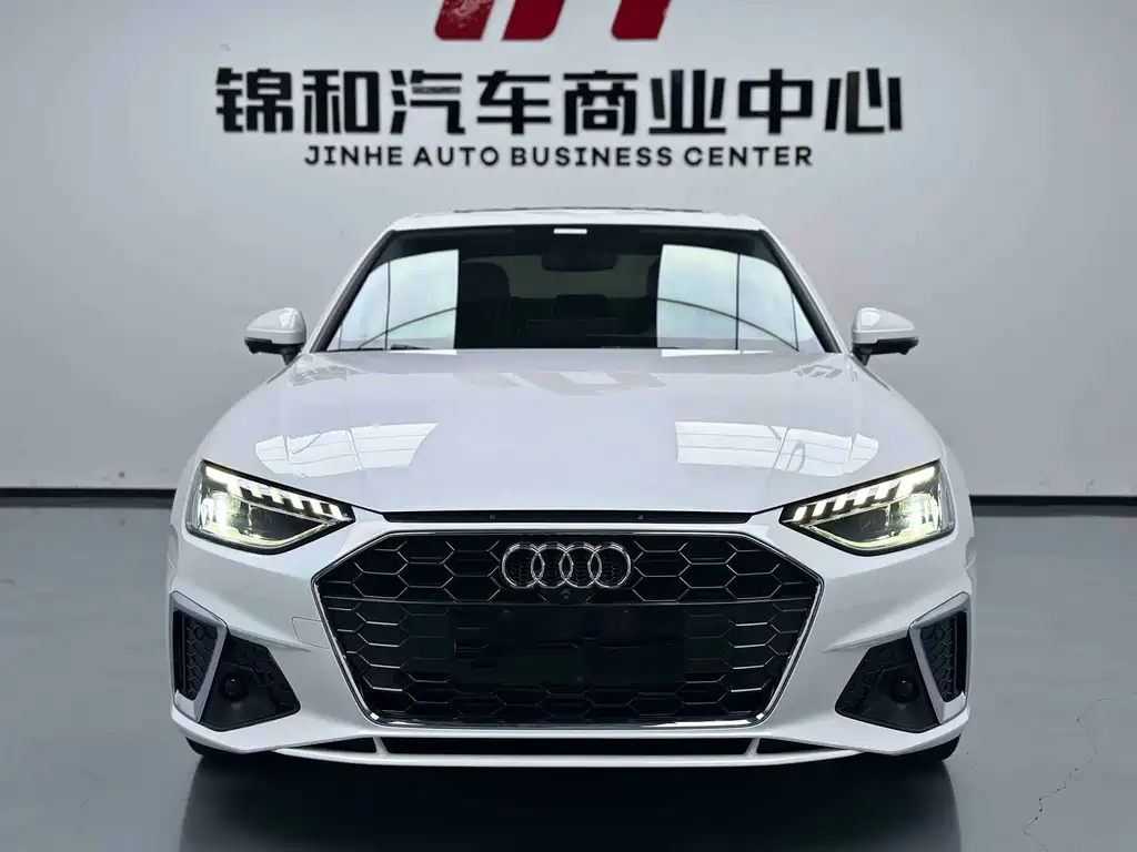 Audi A4L 2023 40 TFSI Fashion