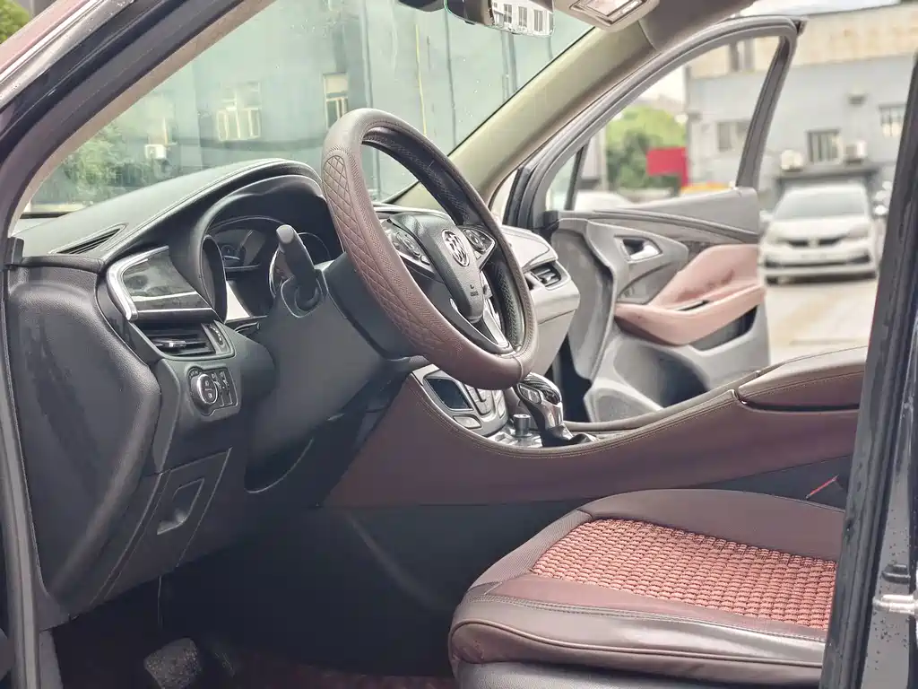 Buick Envision Plus — миниатюра 10