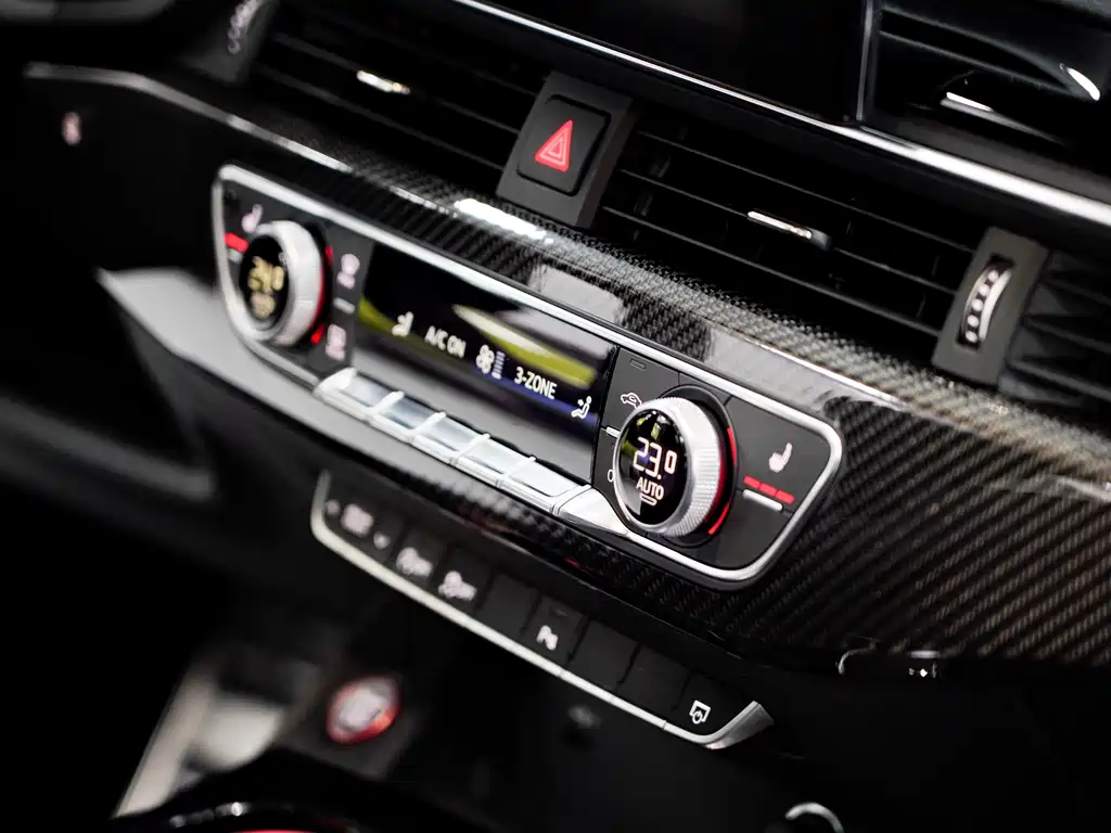 Audi RS 5 2022 — фото 35