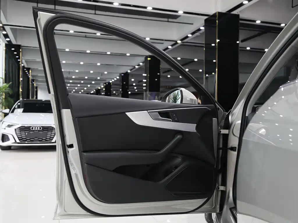 Audi A4L — миниатюра 5