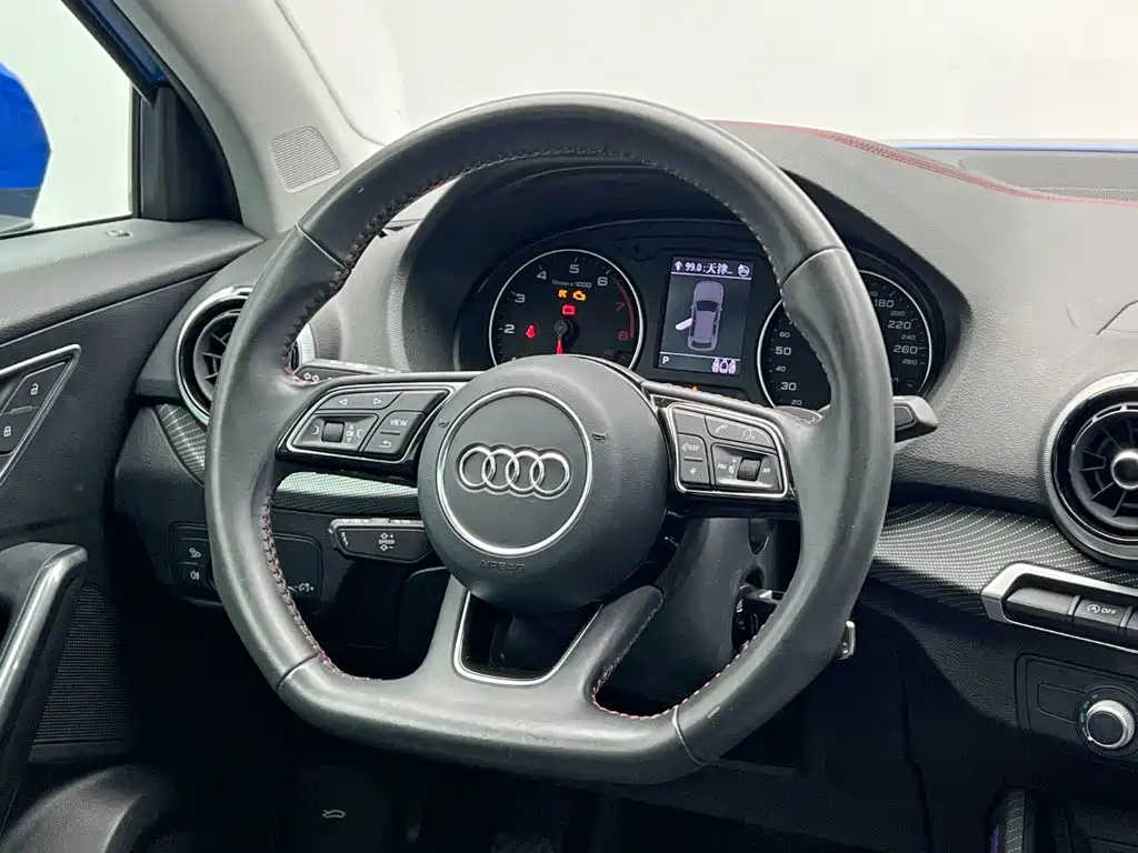 Audi Q2L — миниатюра 19