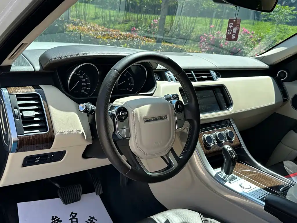 Land Rover Sport — миниатюра 9