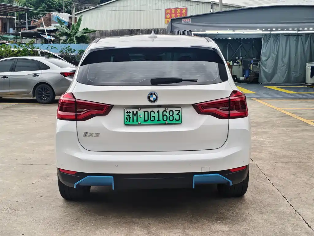 BMW iX3 — миниатюра 5