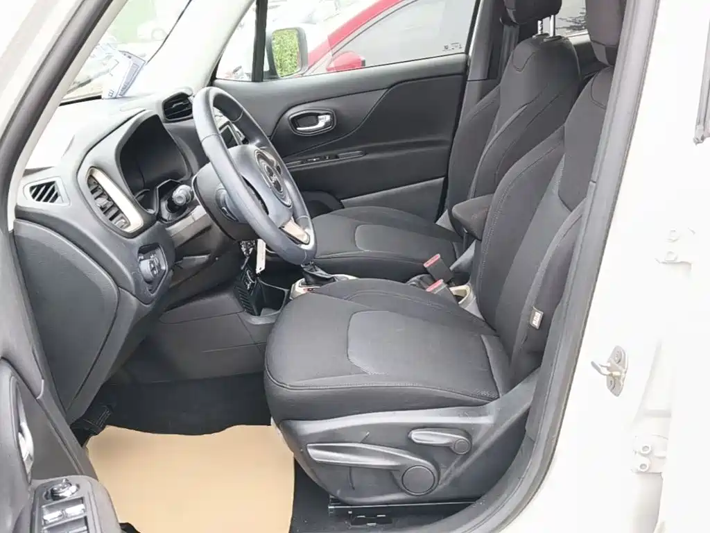 Jeep Renegade — миниатюра 15