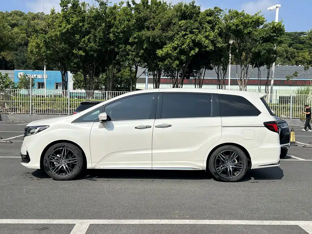 Honda Odyssey — миниатюра 4
