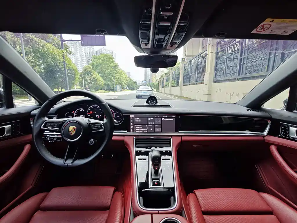 Porsche Panamera — миниатюра 7