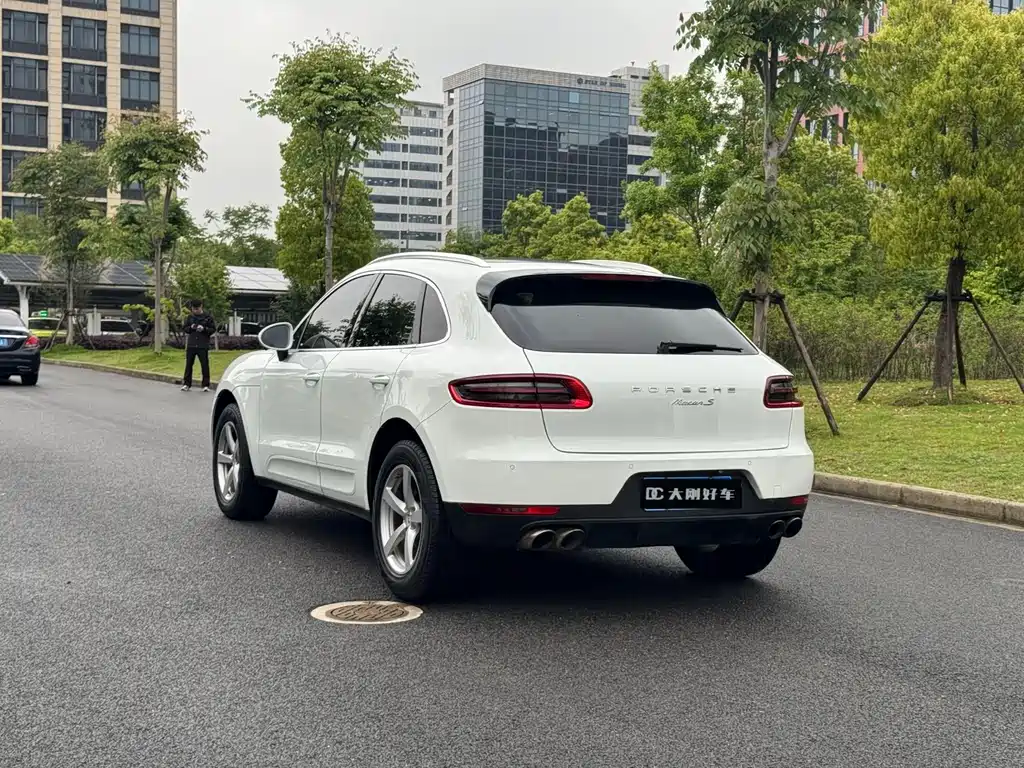 Porsche Macan 2016 Macan 2.0T
