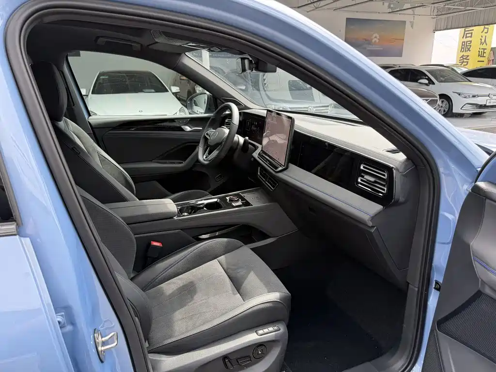 Volkswagen Tiguan L — миниатюра 4