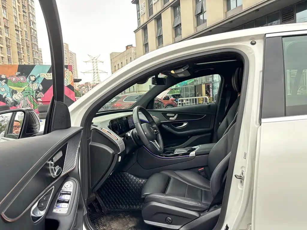 Mercedes-Benz EQC — миниатюра 7