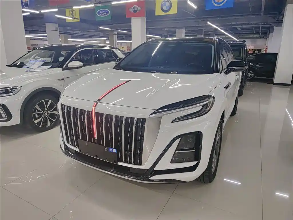 RED FLAG HONGQI HS3 PHEV
