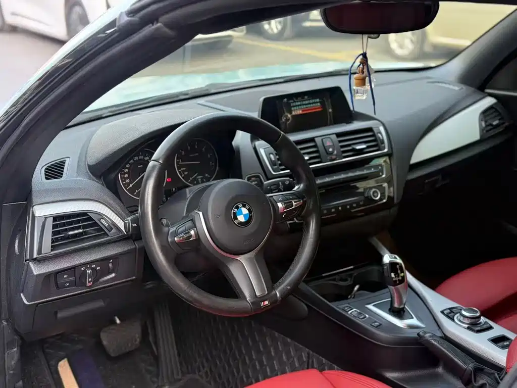 BMW 2 Series (Import) 220i Convertible Coupe M Sport Type, фото 5