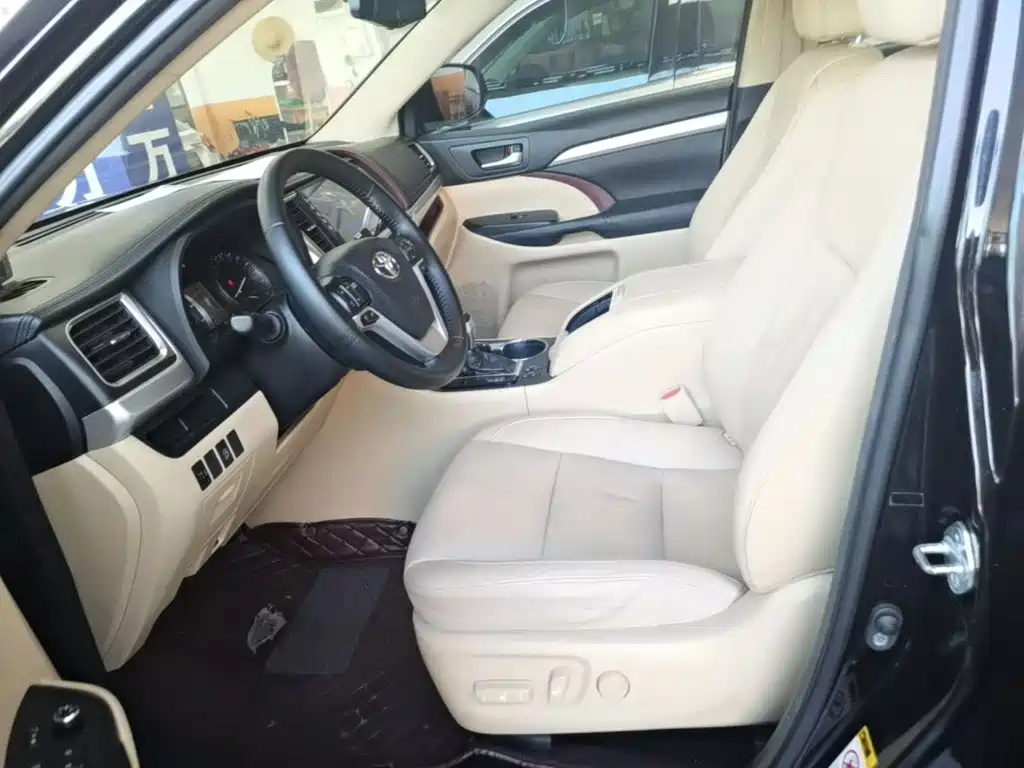 Toyota Highlander — миниатюра 15