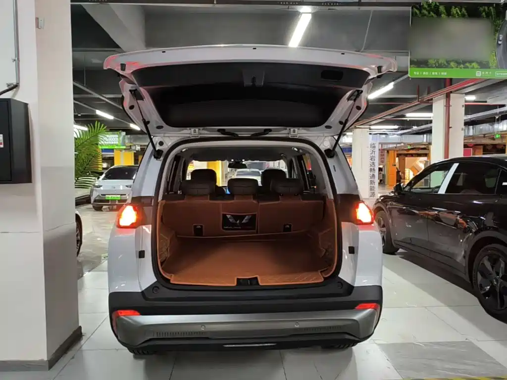 Wuling Xingguang 730 New Energy — миниатюра 19