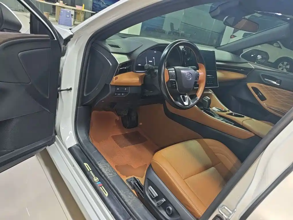 Toyota Avalon — миниатюра 16