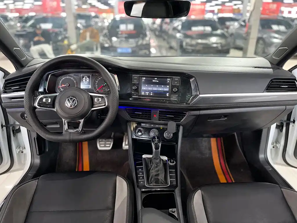 Volkswagen Sagitar 2019 280TSI DSG R-Line V