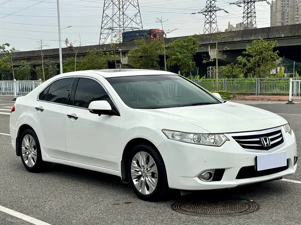 Honda Spirior 2013 2.4L Luxury