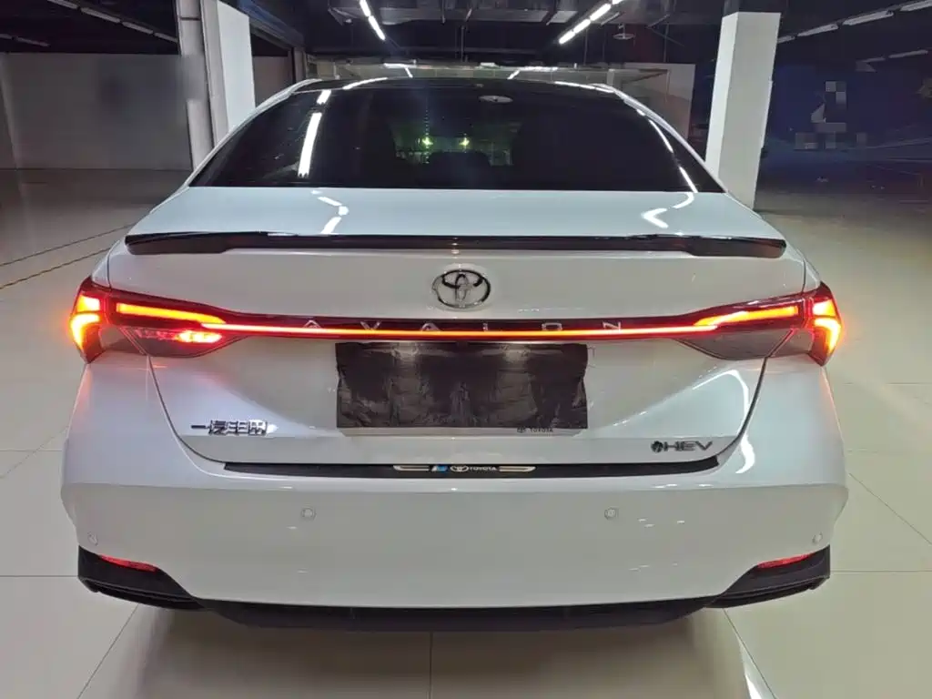 Toyota Avalon — миниатюра 6