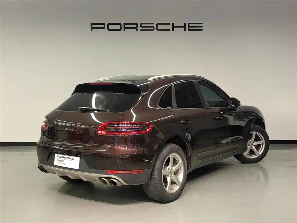 Porsche Macan — миниатюра 3