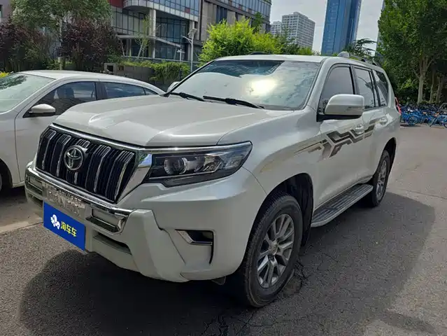 TOYOTA PRADO 2018