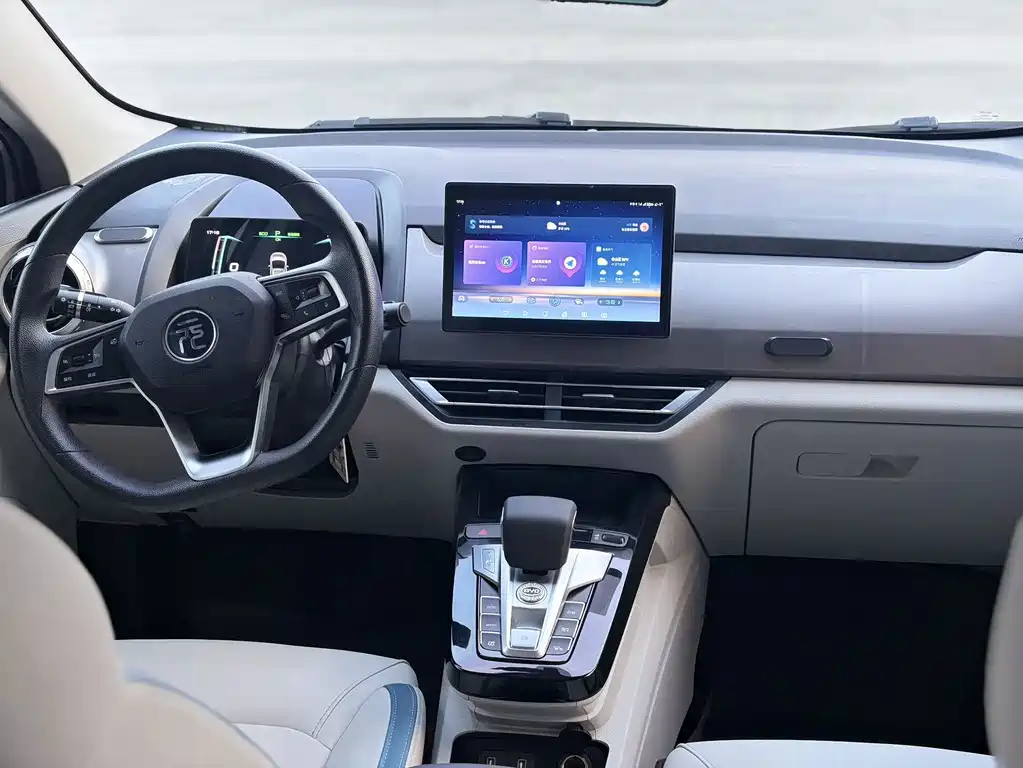 BYD Yuan Pro — миниатюра 9