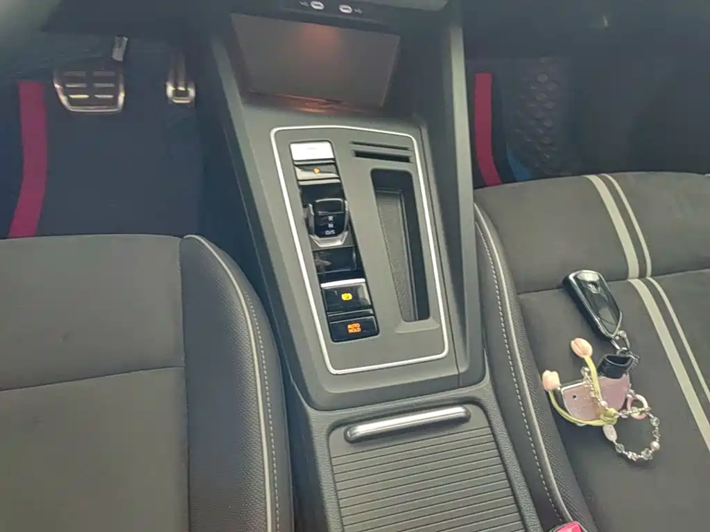 Volkswagen Golf — миниатюра 14